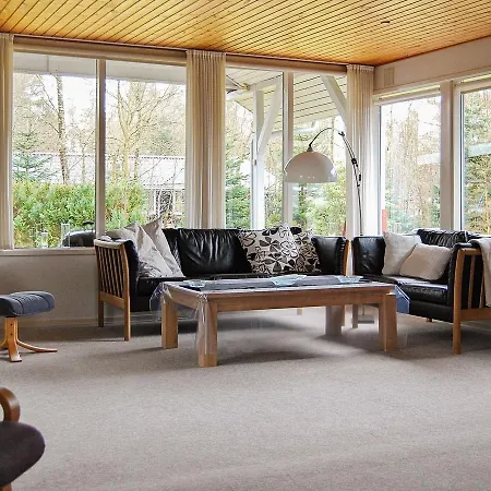 Three-bedroom Holiday In 8 Ansager